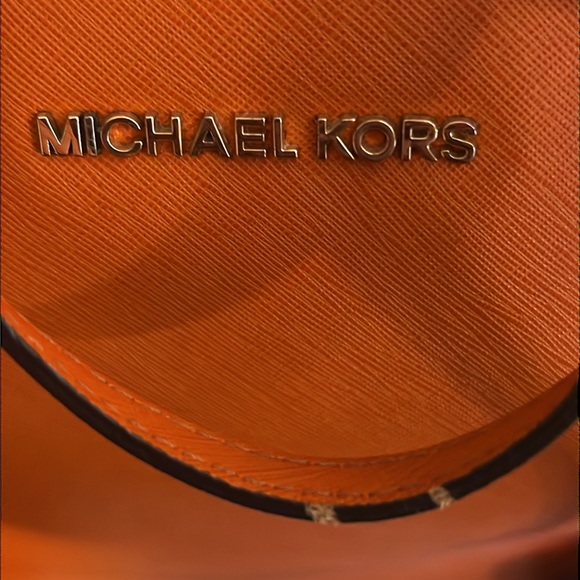 MICHAEL KORS Jet Set Large Travel E/W Tote - Picture 12 of 16